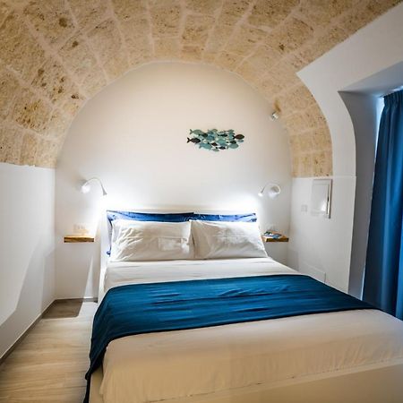 Готель Vico Blu Поліньяно-а-Маре Екстер'єр фото